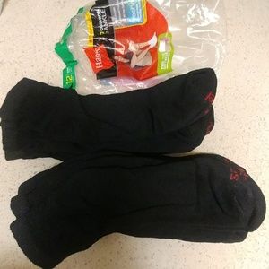 12 pairs of hanes socks
